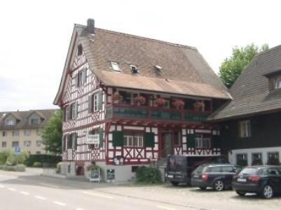 Hotel Restaurant Pizzeria Rotes Haus Munsterlingen Экстерьер фото